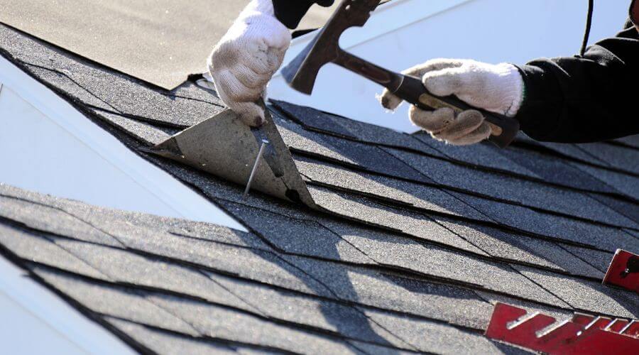 Professional Flat Roofing Installation in Dakota City, IA